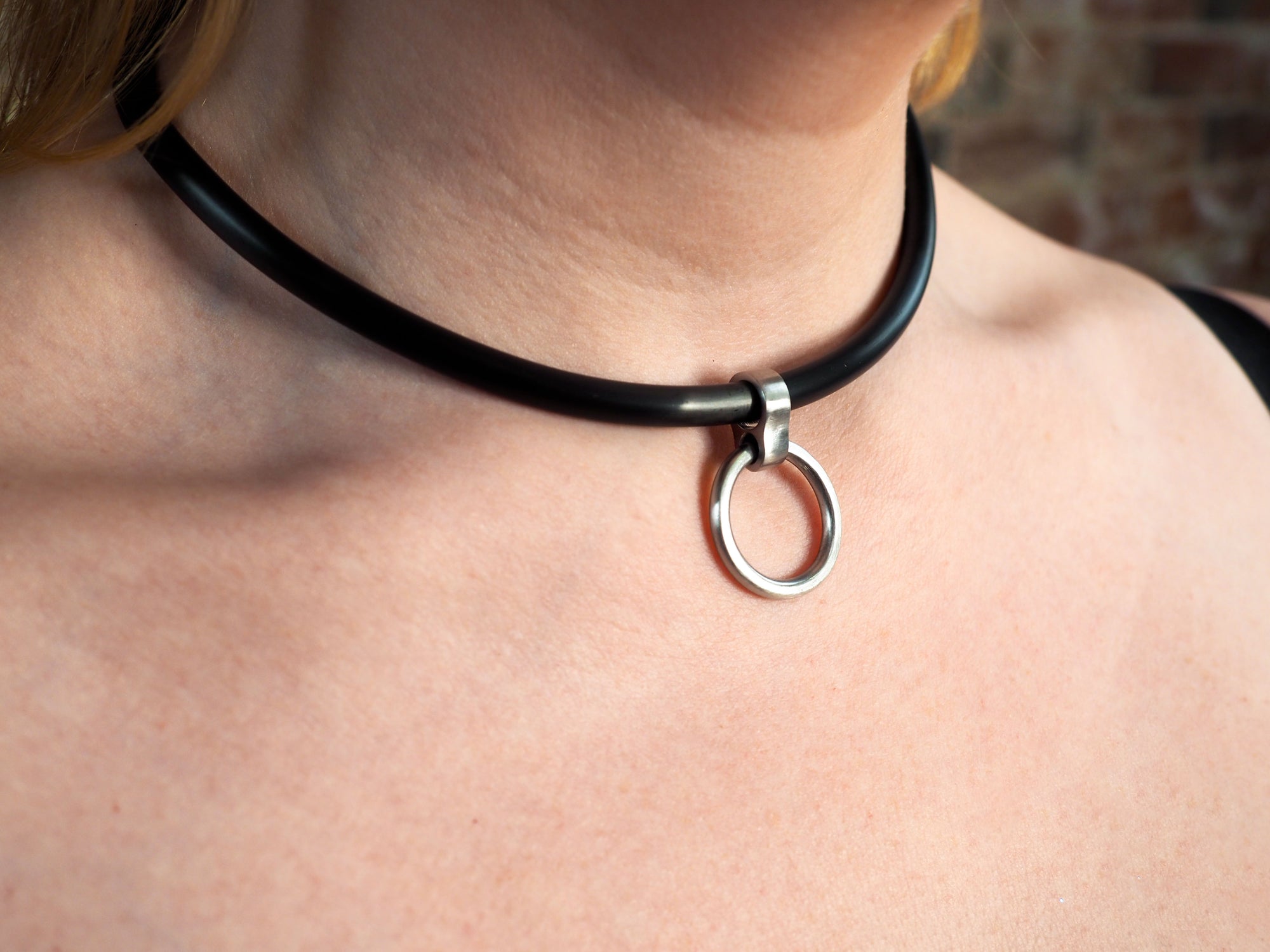 Adjustable Handmade Leather Choker Collar with Silver O-Ring and Locki –  Clawfoot Productions